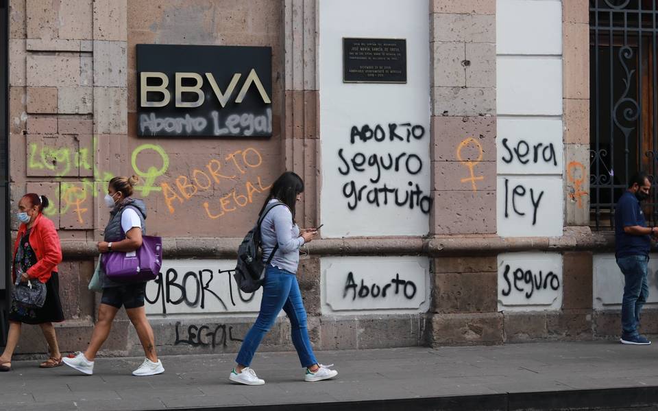 Pintas en Centro Hist rico de Morelia da an 12 mil metros